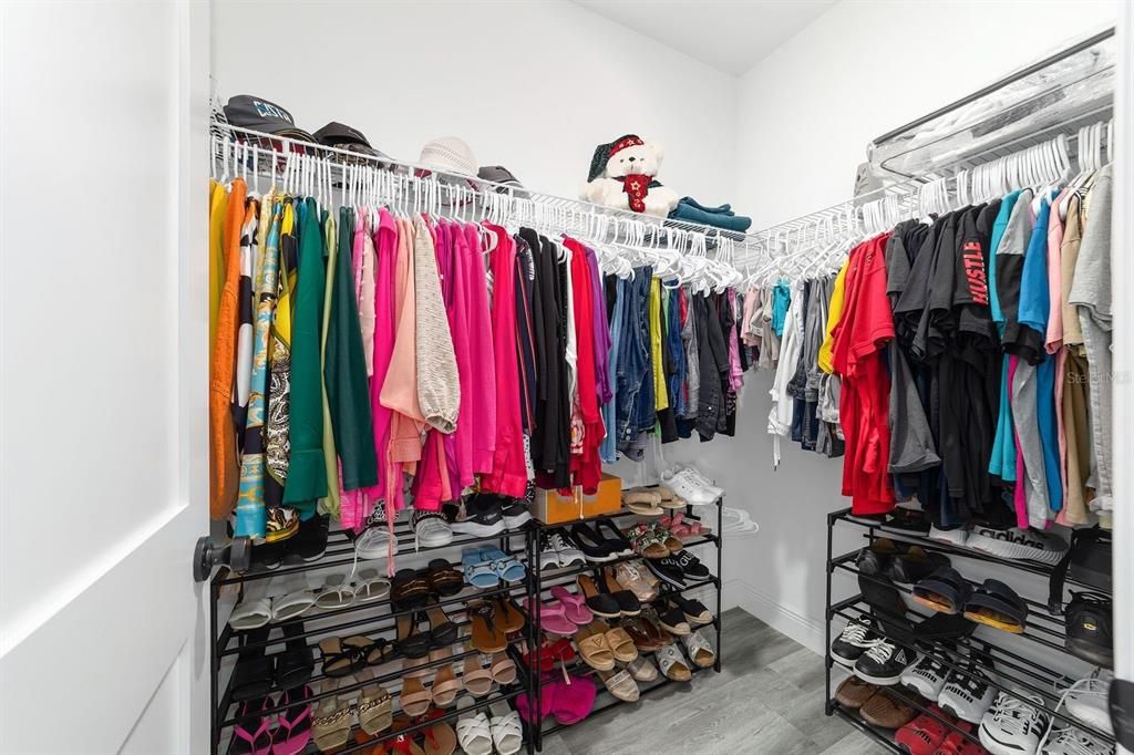 На продажу: $379,000 (4 спален, 2 ванн, 1622 Квадратных фут)