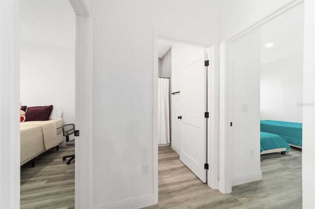 На продажу: $379,000 (4 спален, 2 ванн, 1622 Квадратных фут)