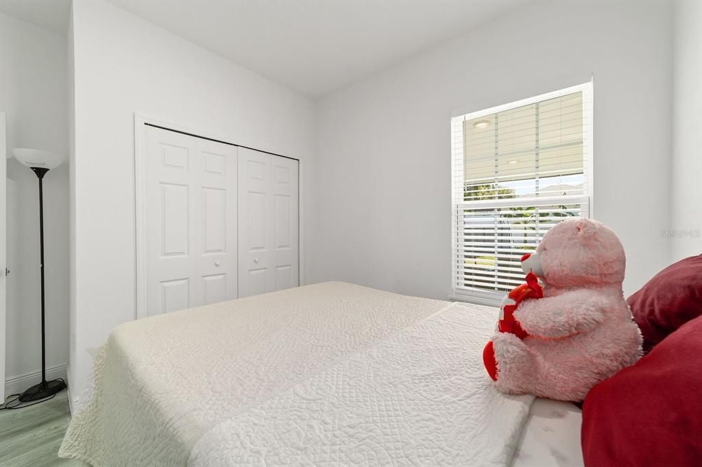 На продажу: $379,000 (4 спален, 2 ванн, 1622 Квадратных фут)