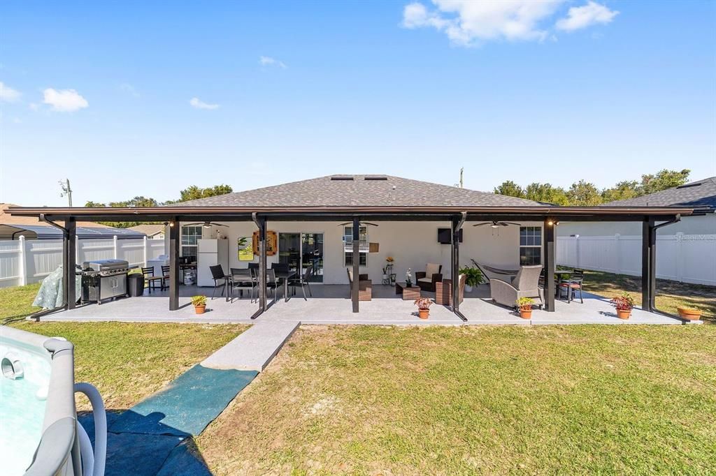 На продажу: $379,000 (4 спален, 2 ванн, 1622 Квадратных фут)