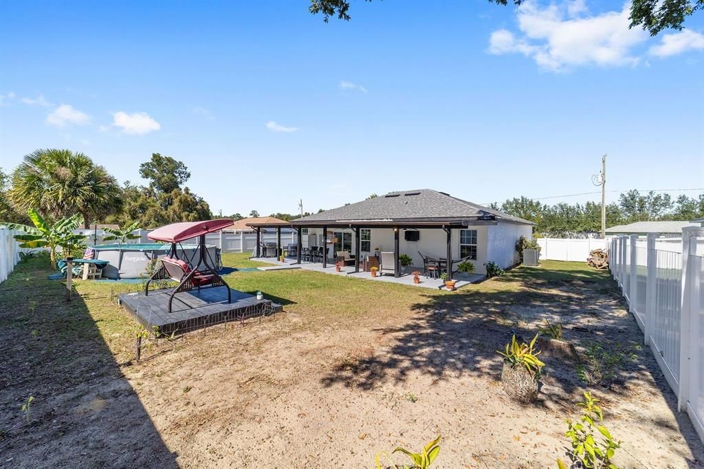 На продажу: $379,000 (4 спален, 2 ванн, 1622 Квадратных фут)