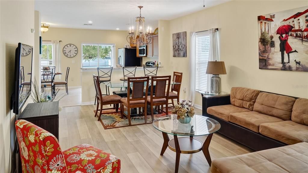 For Sale: $360,000 (5 beds, 3 baths, 2255 Square Feet)