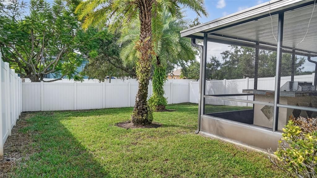 For Sale: $360,000 (5 beds, 3 baths, 2255 Square Feet)