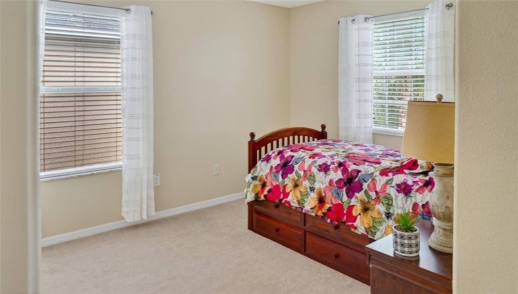 For Sale: $360,000 (5 beds, 3 baths, 2255 Square Feet)