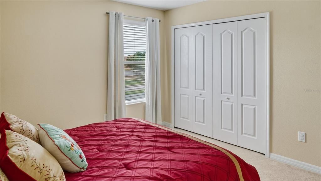 For Sale: $360,000 (5 beds, 3 baths, 2255 Square Feet)