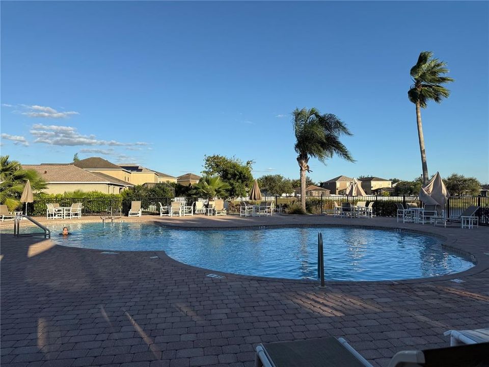 For Sale: $360,000 (5 beds, 3 baths, 2255 Square Feet)