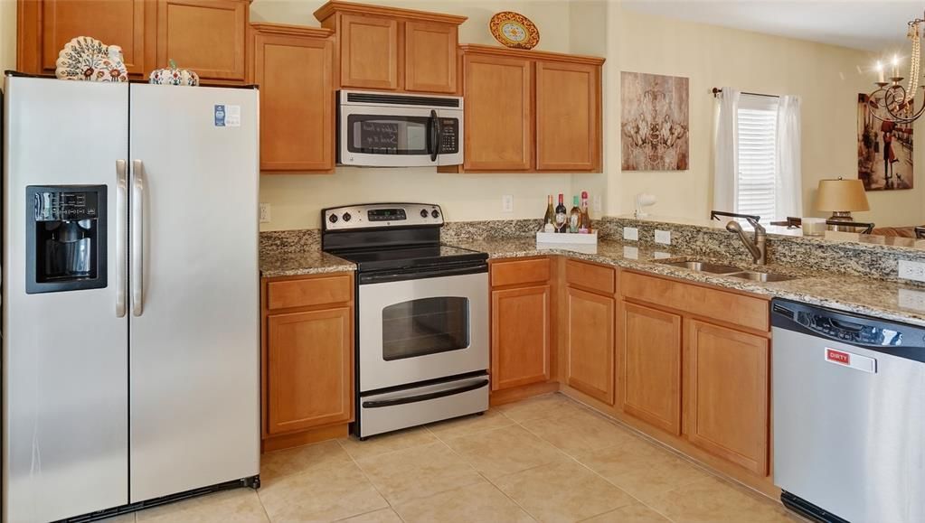 For Sale: $360,000 (5 beds, 3 baths, 2255 Square Feet)