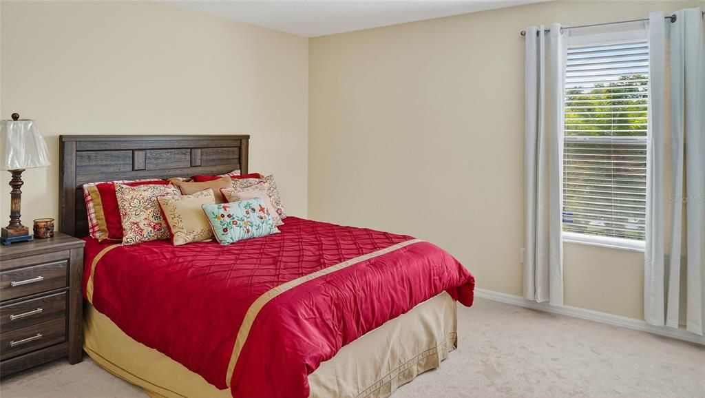 For Sale: $360,000 (5 beds, 3 baths, 2255 Square Feet)