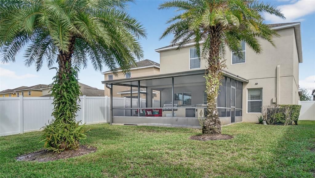 For Sale: $360,000 (5 beds, 3 baths, 2255 Square Feet)