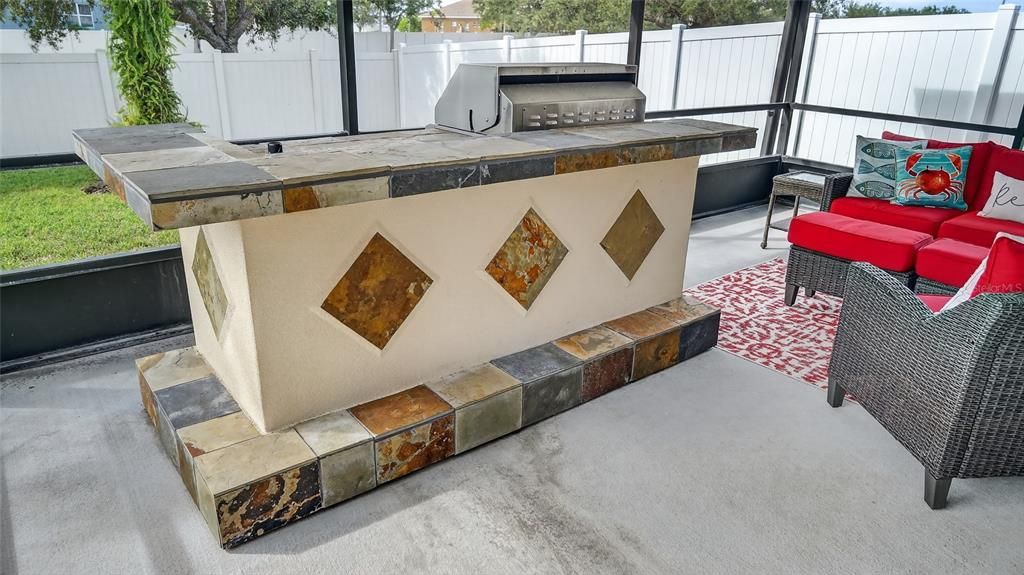 For Sale: $360,000 (5 beds, 3 baths, 2255 Square Feet)