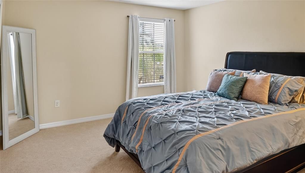 For Sale: $360,000 (5 beds, 3 baths, 2255 Square Feet)