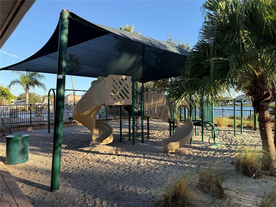 For Sale: $360,000 (5 beds, 3 baths, 2255 Square Feet)