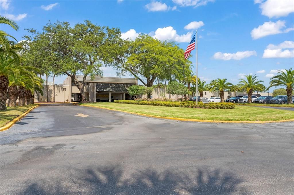 For Sale: $210,000 (2 beds, 1 baths, 1023 Square Feet)