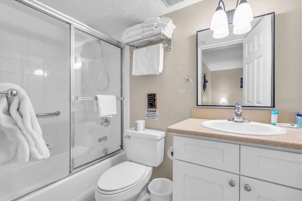 待售: $575,000 (1 贝兹, 1 浴室, 520 平方英尺)