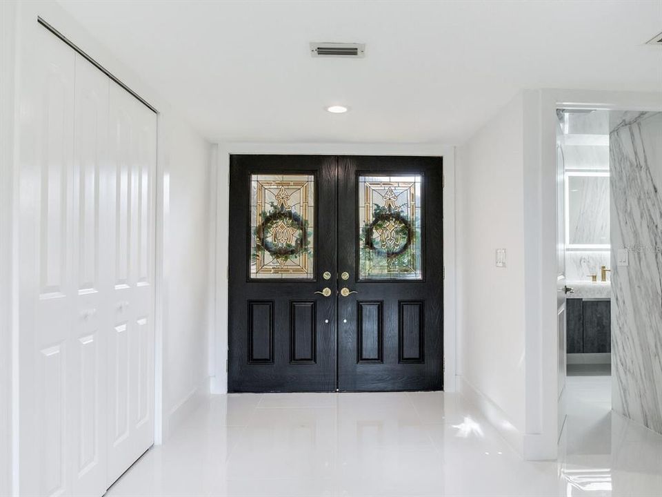 En Venta: $799,000 (3 camas, 3 baños, 2739 Pies cuadrados)