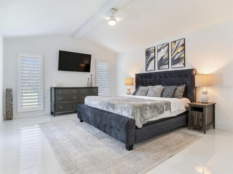 En Venta: $799,000 (3 camas, 3 baños, 2739 Pies cuadrados)