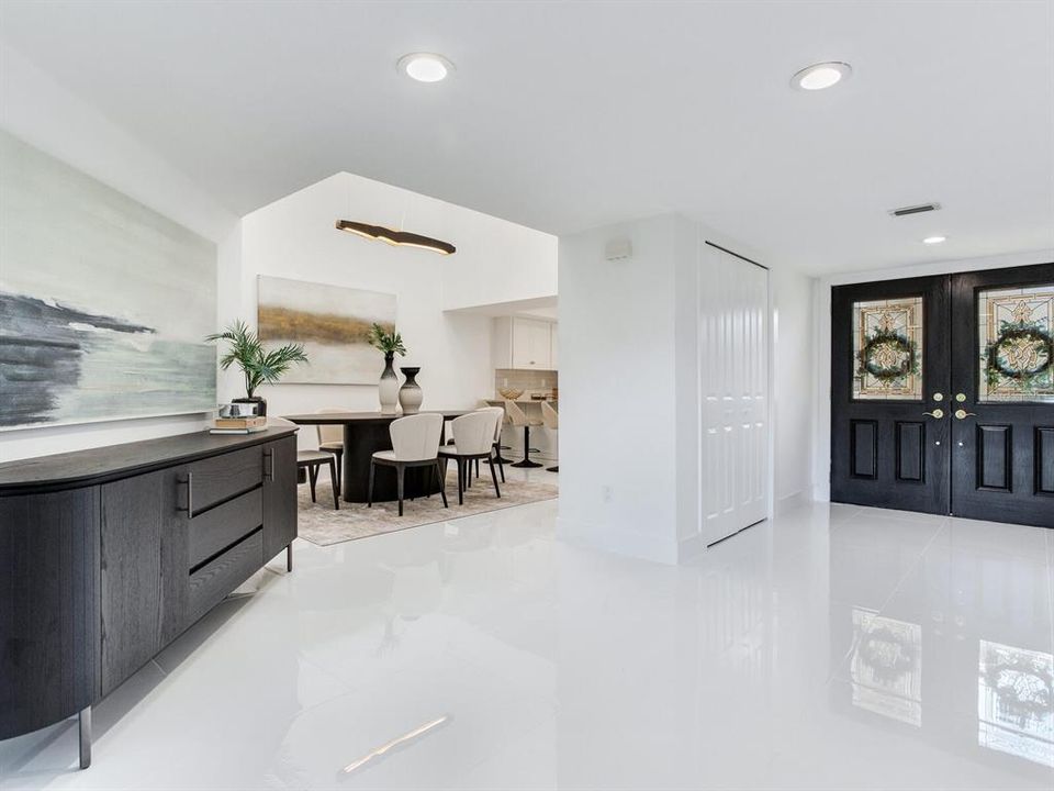 En Venta: $799,000 (3 camas, 3 baños, 2739 Pies cuadrados)