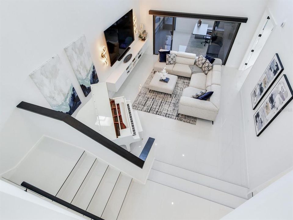 En Venta: $799,000 (3 camas, 3 baños, 2739 Pies cuadrados)