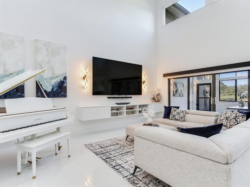 En Venta: $799,000 (3 camas, 3 baños, 2739 Pies cuadrados)