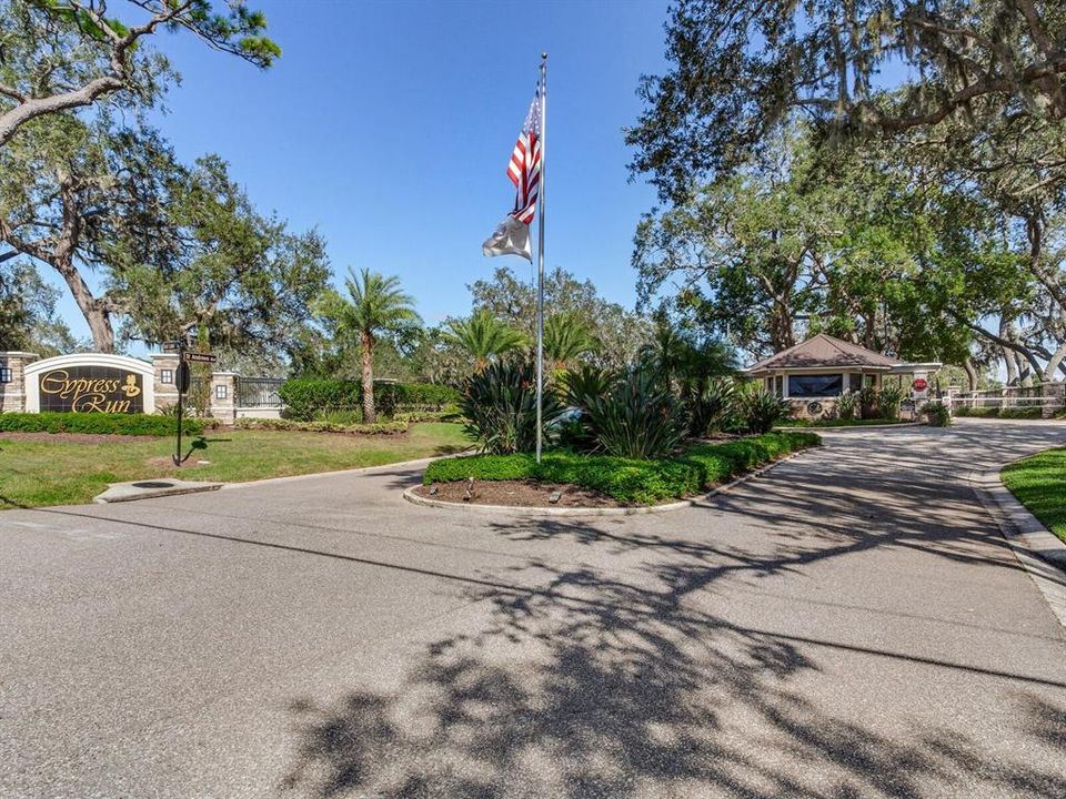 En Venta: $799,000 (3 camas, 3 baños, 2739 Pies cuadrados)