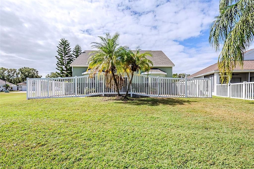 Active With Contract: $339,900 (4 beds, 2 baths, 2192 Square Feet)