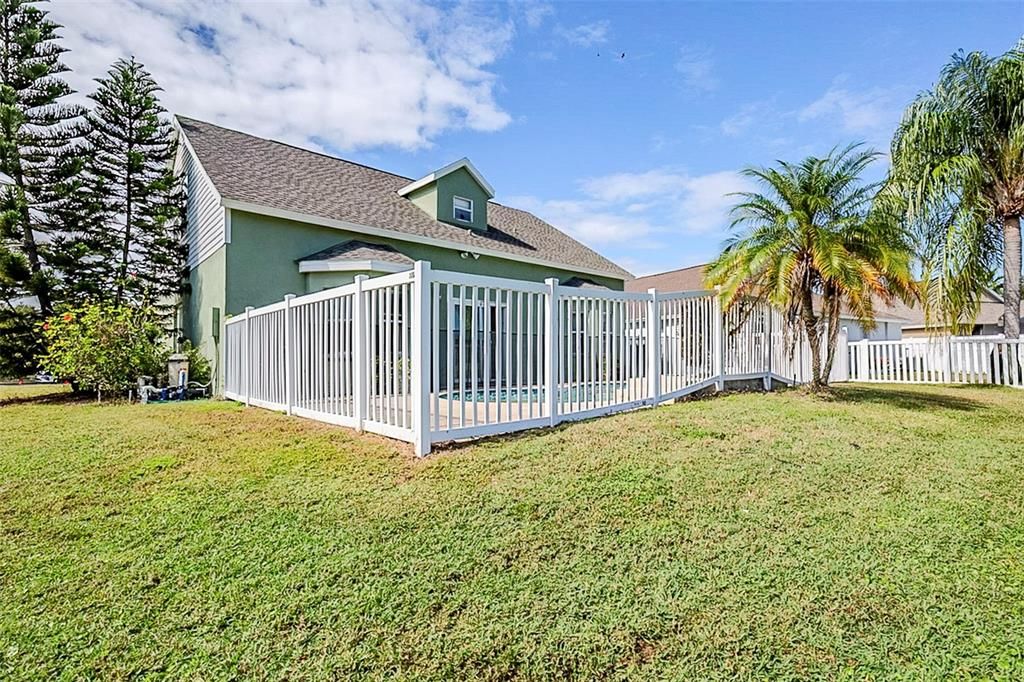 Active With Contract: $339,900 (4 beds, 2 baths, 2192 Square Feet)