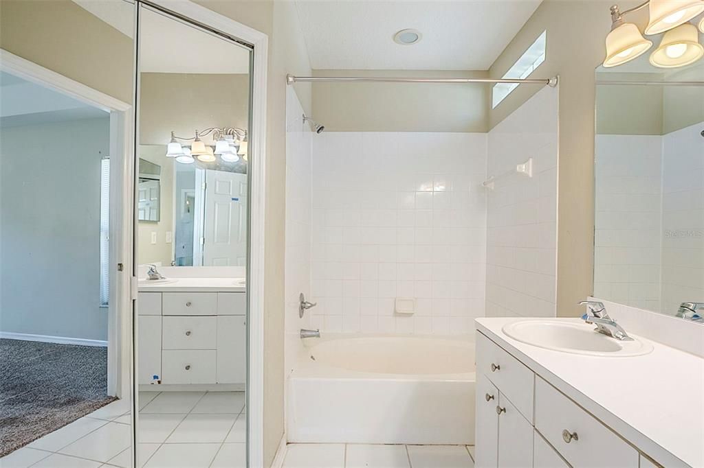 Active With Contract: $339,900 (4 beds, 2 baths, 2192 Square Feet)