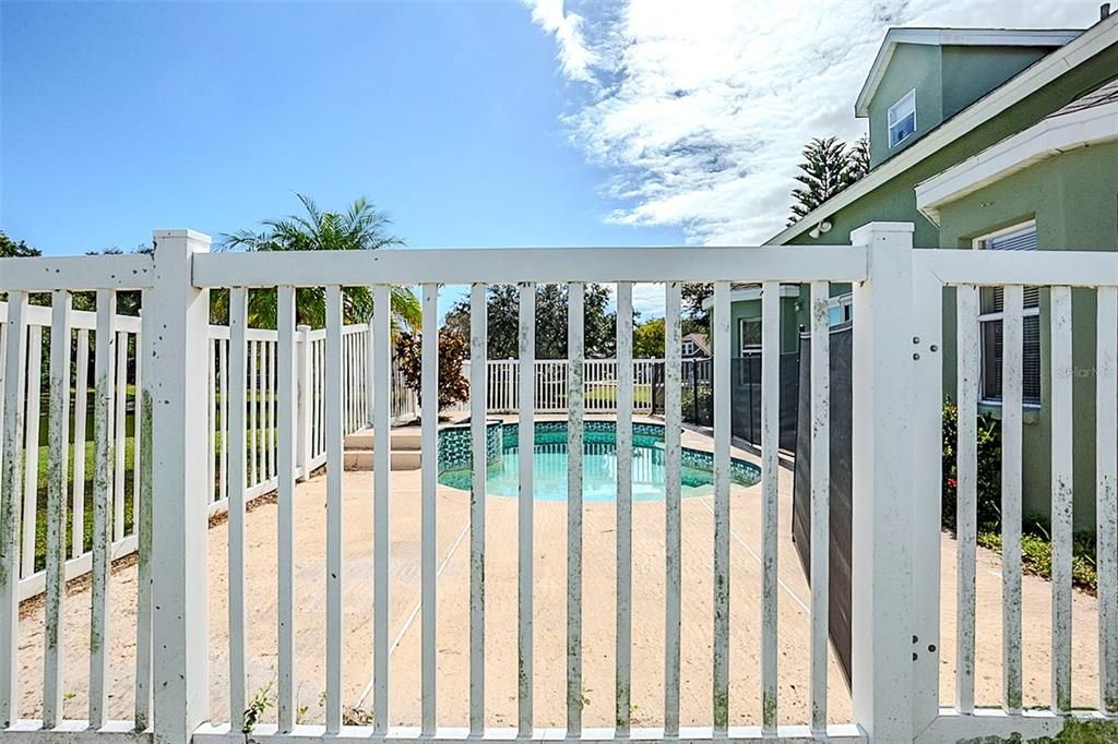 Active With Contract: $339,900 (4 beds, 2 baths, 2192 Square Feet)