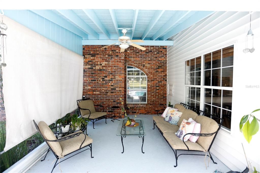 En Venta: $650,000 (4 camas, 3 baños, 3181 Pies cuadrados)