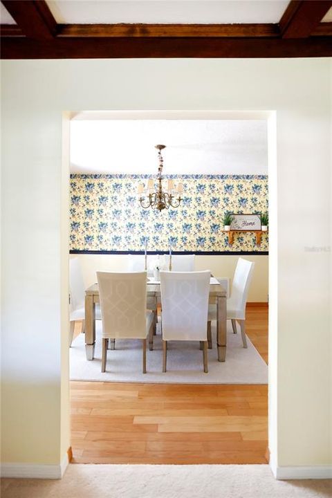 En Venta: $650,000 (4 camas, 3 baños, 3181 Pies cuadrados)