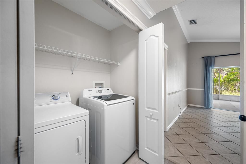 Active With Contract: $335,000 (4 beds, 2 baths, 1463 Square Feet)