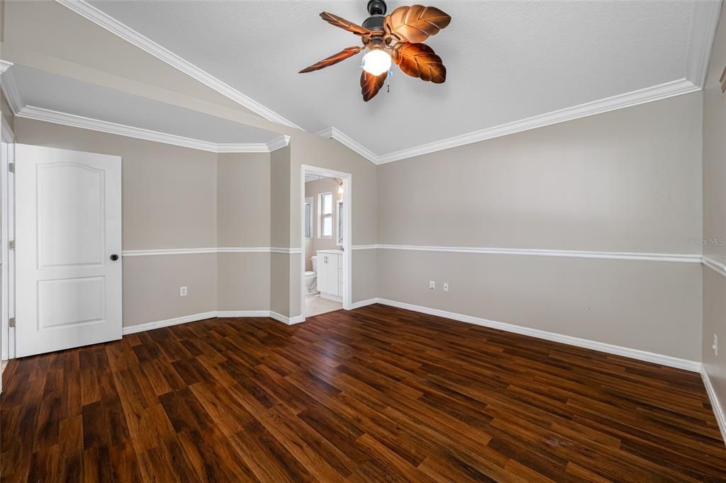 Active With Contract: $335,000 (4 beds, 2 baths, 1463 Square Feet)