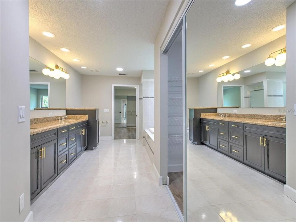 For Rent: $7,500 (5 beds, 3 baths, 4003 Square Feet)