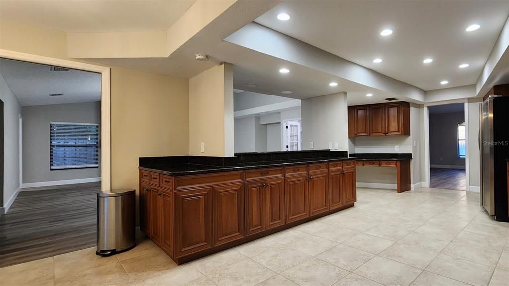 For Rent: $7,500 (5 beds, 3 baths, 4003 Square Feet)