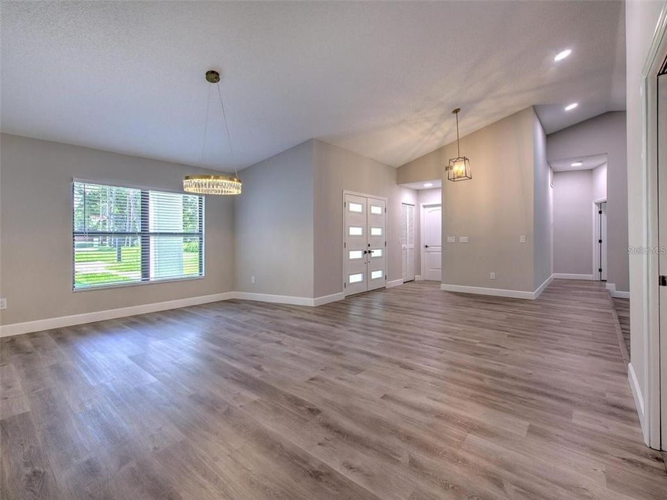 For Rent: $7,500 (5 beds, 3 baths, 4003 Square Feet)