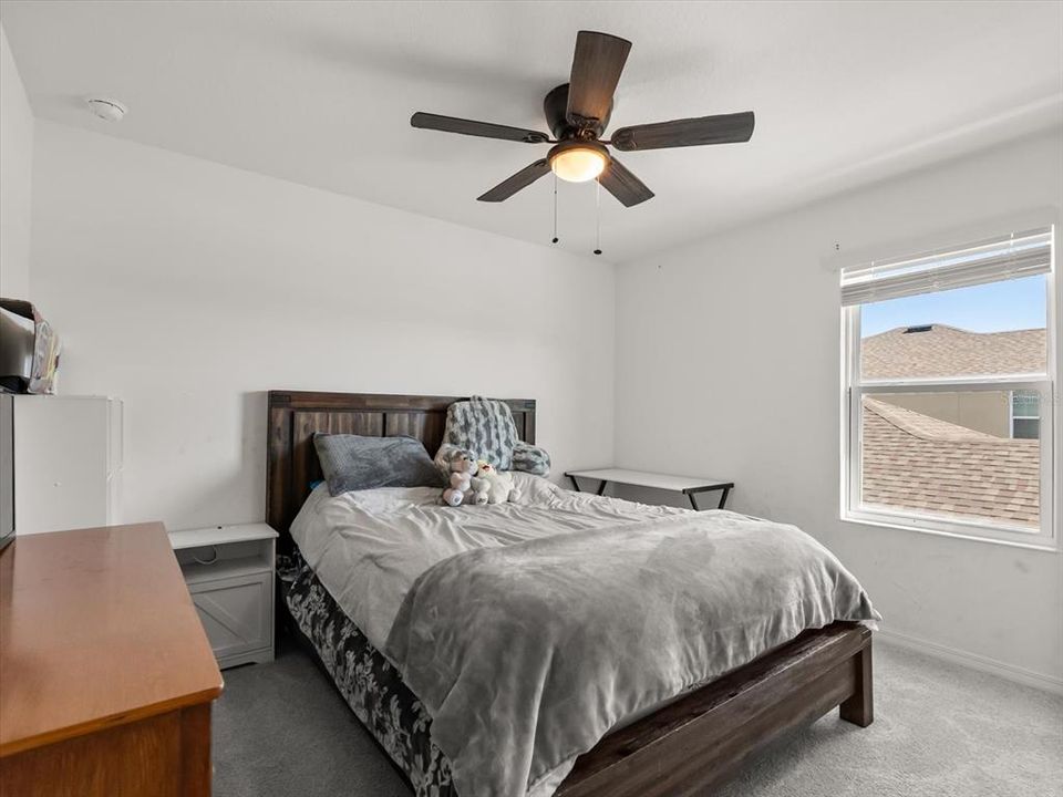 На продажу: $399,000 (4 спален, 2 ванн, 2296 Квадратных фут)