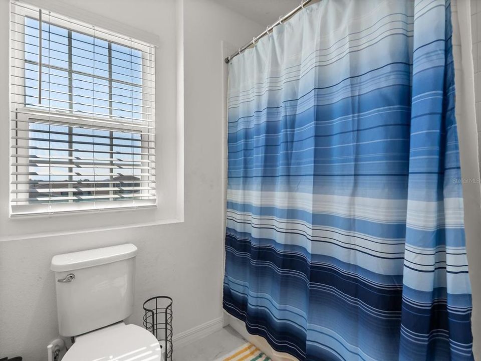 На продажу: $399,000 (4 спален, 2 ванн, 2296 Квадратных фут)