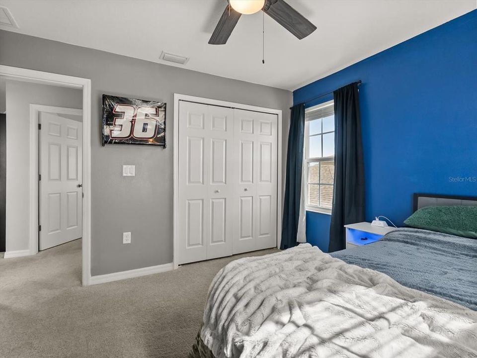 На продажу: $399,000 (4 спален, 2 ванн, 2296 Квадратных фут)