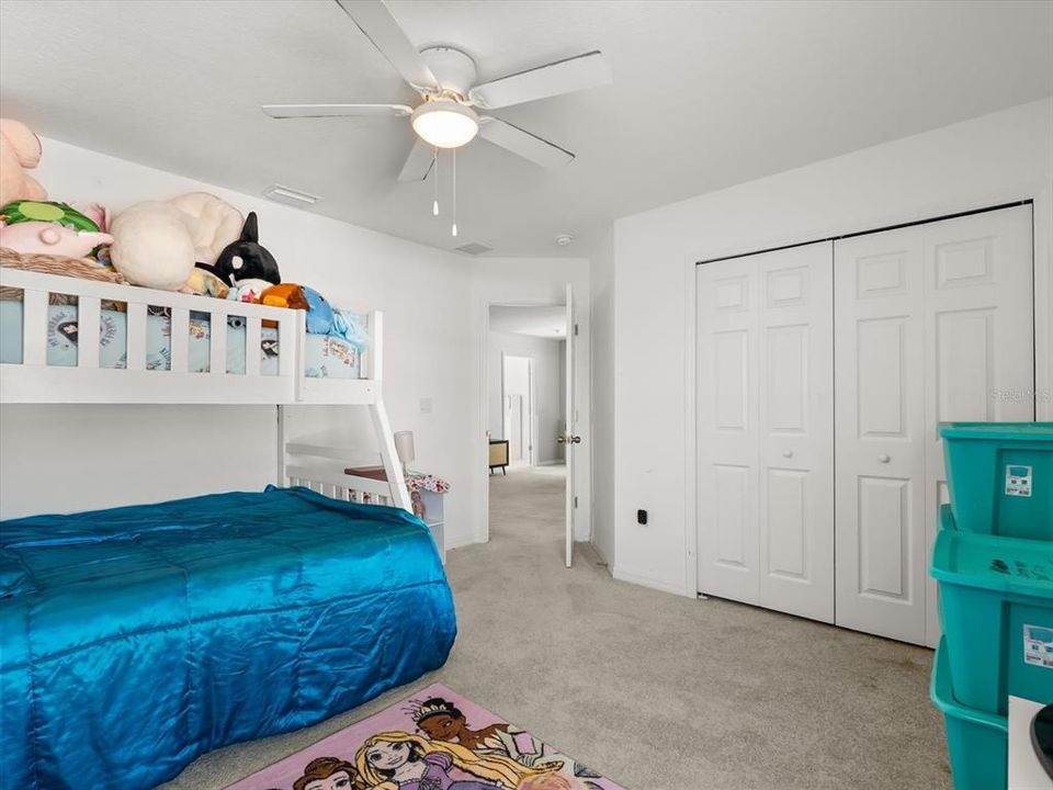 На продажу: $399,000 (4 спален, 2 ванн, 2296 Квадратных фут)