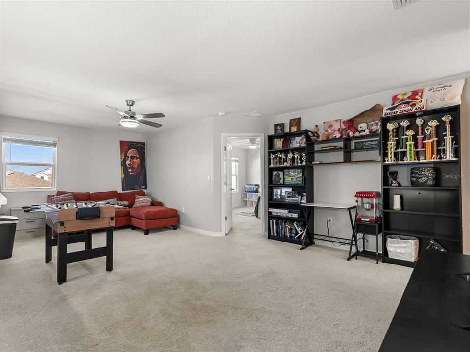 На продажу: $399,000 (4 спален, 2 ванн, 2296 Квадратных фут)