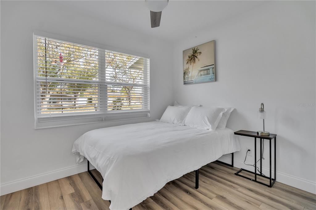 出租: $3,300 (4 贝兹, 2 浴室, 1453 平方英尺)