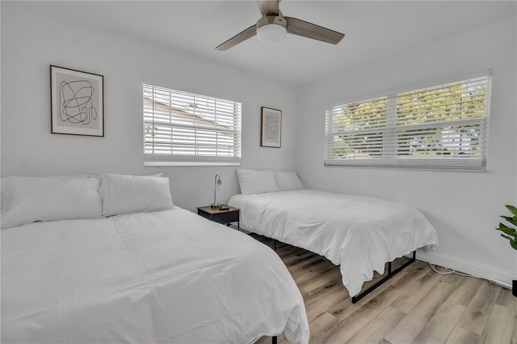 出租: $3,300 (4 贝兹, 2 浴室, 1453 平方英尺)