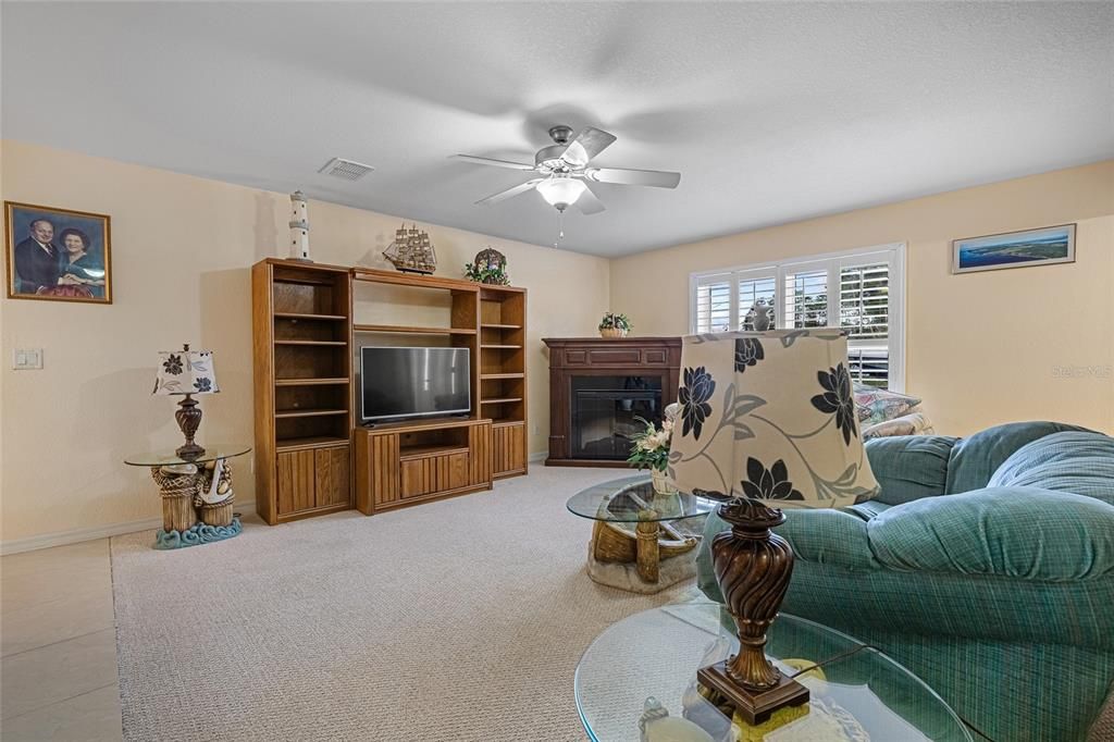 待售: $595,000 (4 贝兹, 4 浴室, 3366 平方英尺)