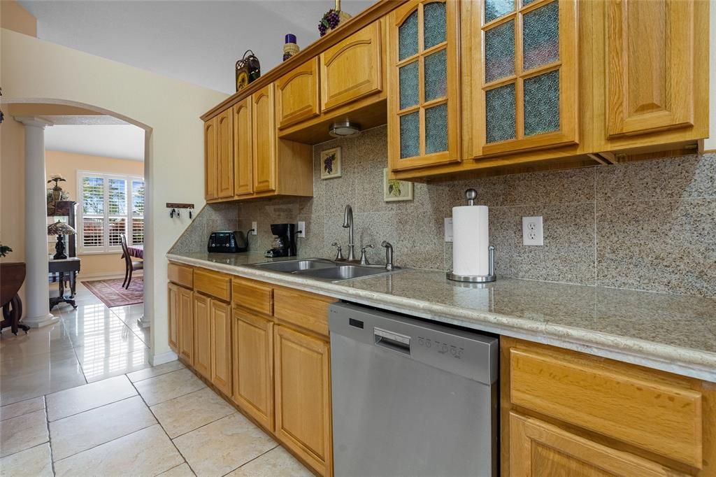 待售: $595,000 (4 贝兹, 4 浴室, 3366 平方英尺)