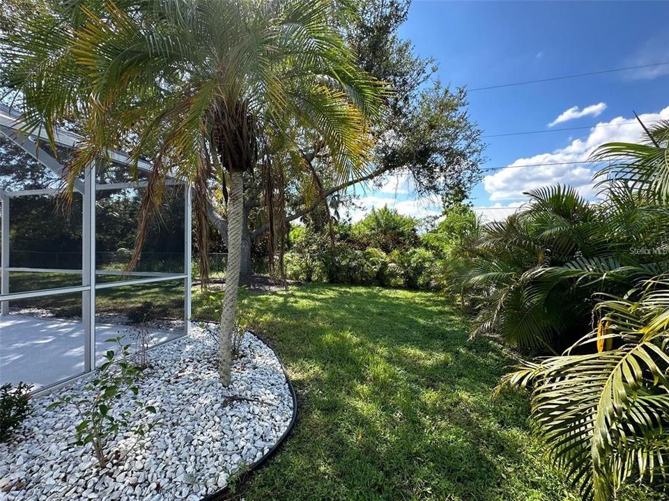 For Rent: $2,000 (3 beds, 2 baths, 1903 Square Feet)