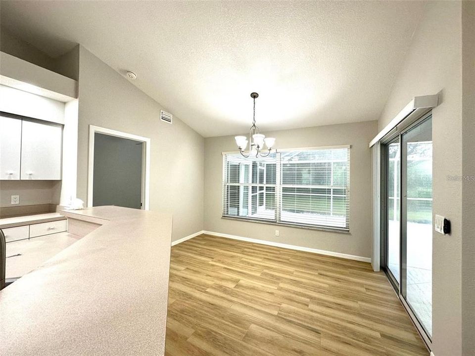 For Rent: $2,000 (3 beds, 2 baths, 1903 Square Feet)