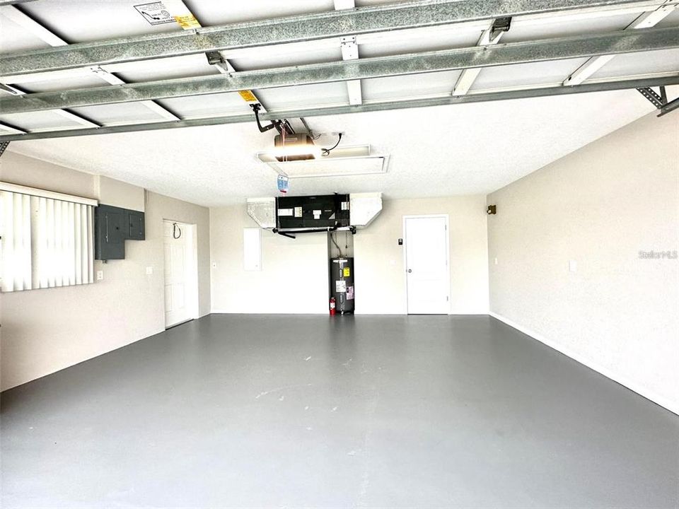 For Rent: $2,000 (3 beds, 2 baths, 1903 Square Feet)