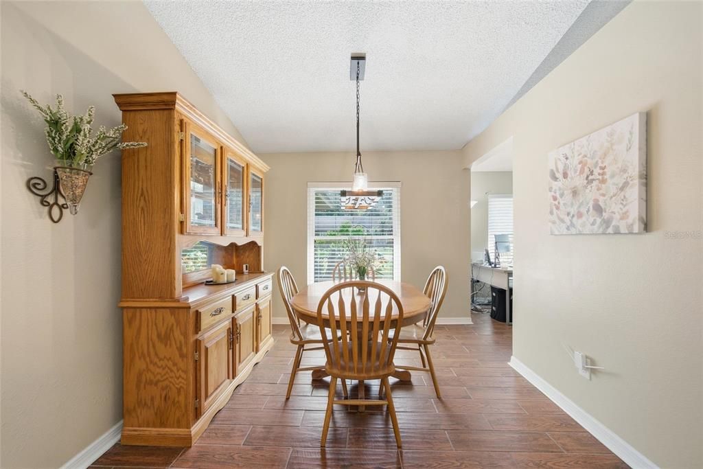 For Sale: $545,000 (3 beds, 2 baths, 1513 Square Feet)