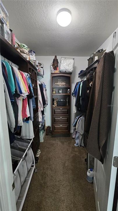 For Sale: $489,900 (4 beds, 3 baths, 2402 Square Feet)