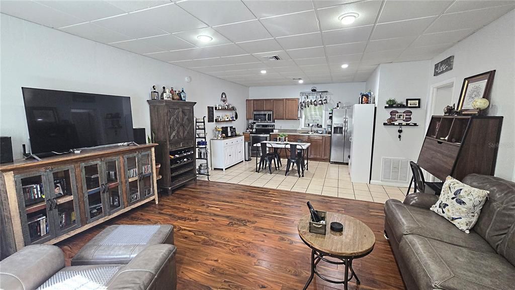 For Sale: $489,900 (4 beds, 3 baths, 2402 Square Feet)